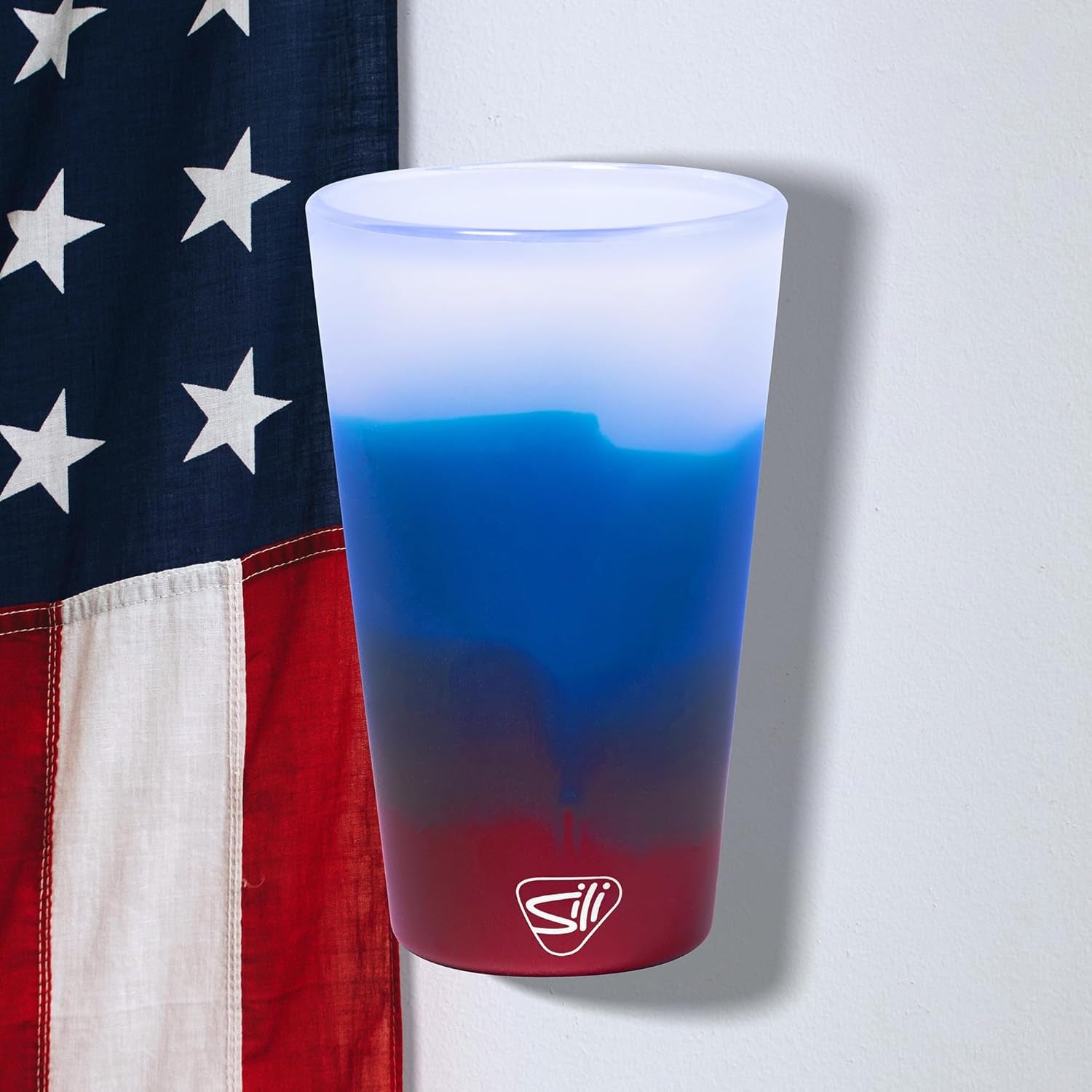 16Oz Silicone Pint Glass – Unbreakable Bpa-Free Reusable Silicone Drinking Cup – Flexible Dishwasher Microwave & Freezer Safe – Stemless Glass for Water Coffee Smoothies (Americana)